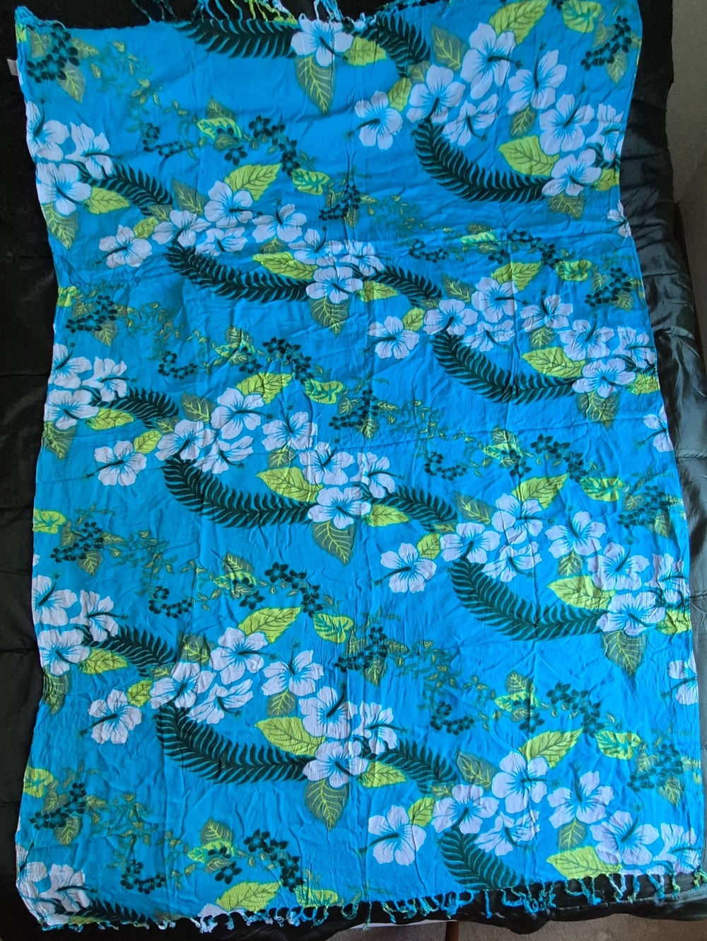 Hawaii Island Styled Rayon Floral Printing Sarong Wrap Vacation Beach Pareo
